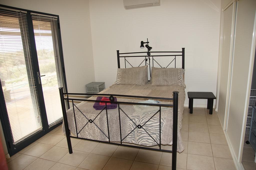 Ningaloo Bed And Breakfast Exmouth Oda fotoğraf